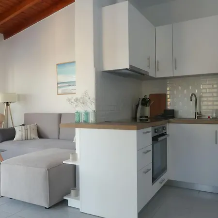 Onar House I *